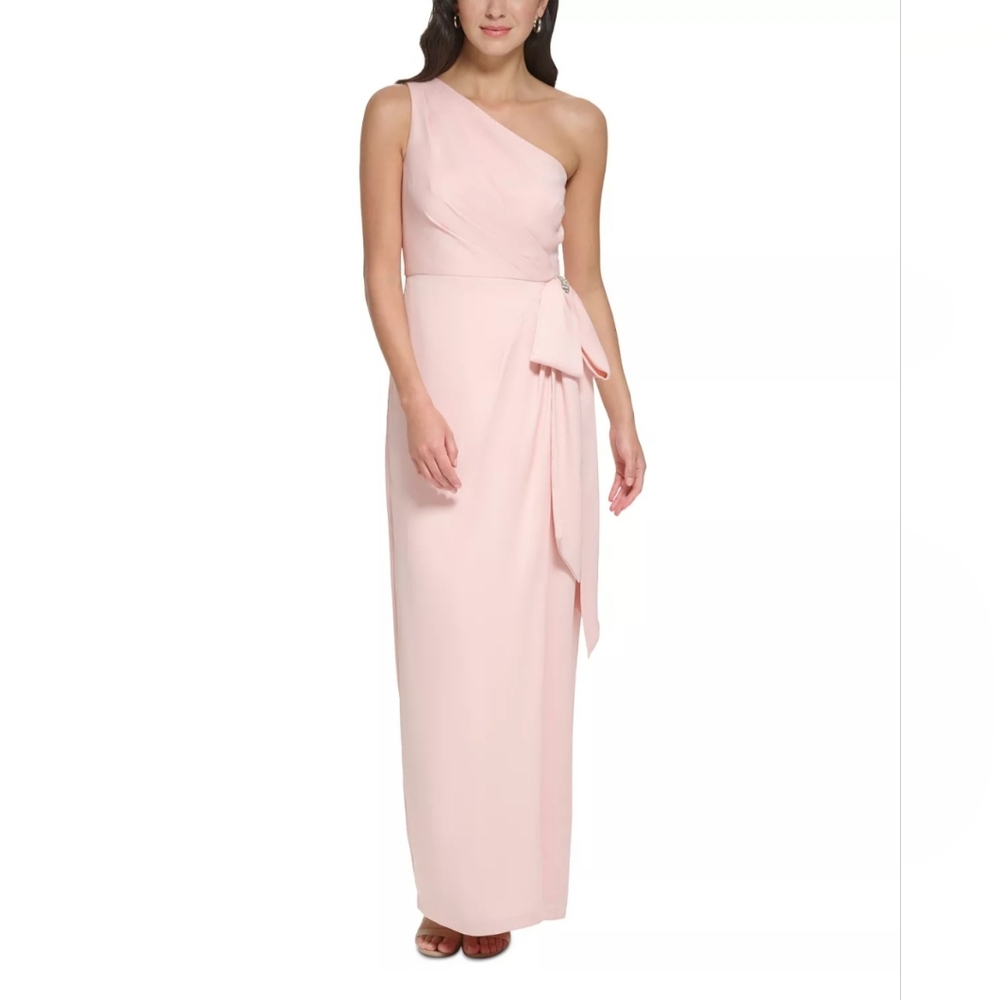 Women's clothing (28)